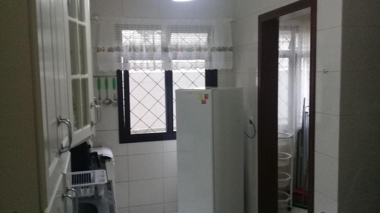 Apartamento De 2 Domitorios E 1 Garagem No Centro De Bombinhas 50 Metros Da Praia Na Avenida Principal Proximo Ao Shopping Punta Blu Ngoại thất bức ảnh