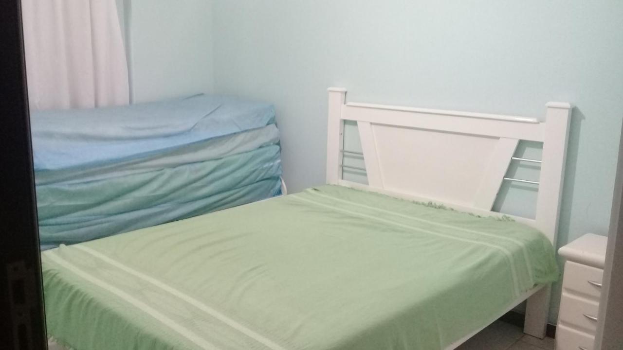Apartamento De 2 Domitorios E 1 Garagem No Centro De Bombinhas 50 Metros Da Praia Na Avenida Principal Proximo Ao Shopping Punta Blu Ngoại thất bức ảnh