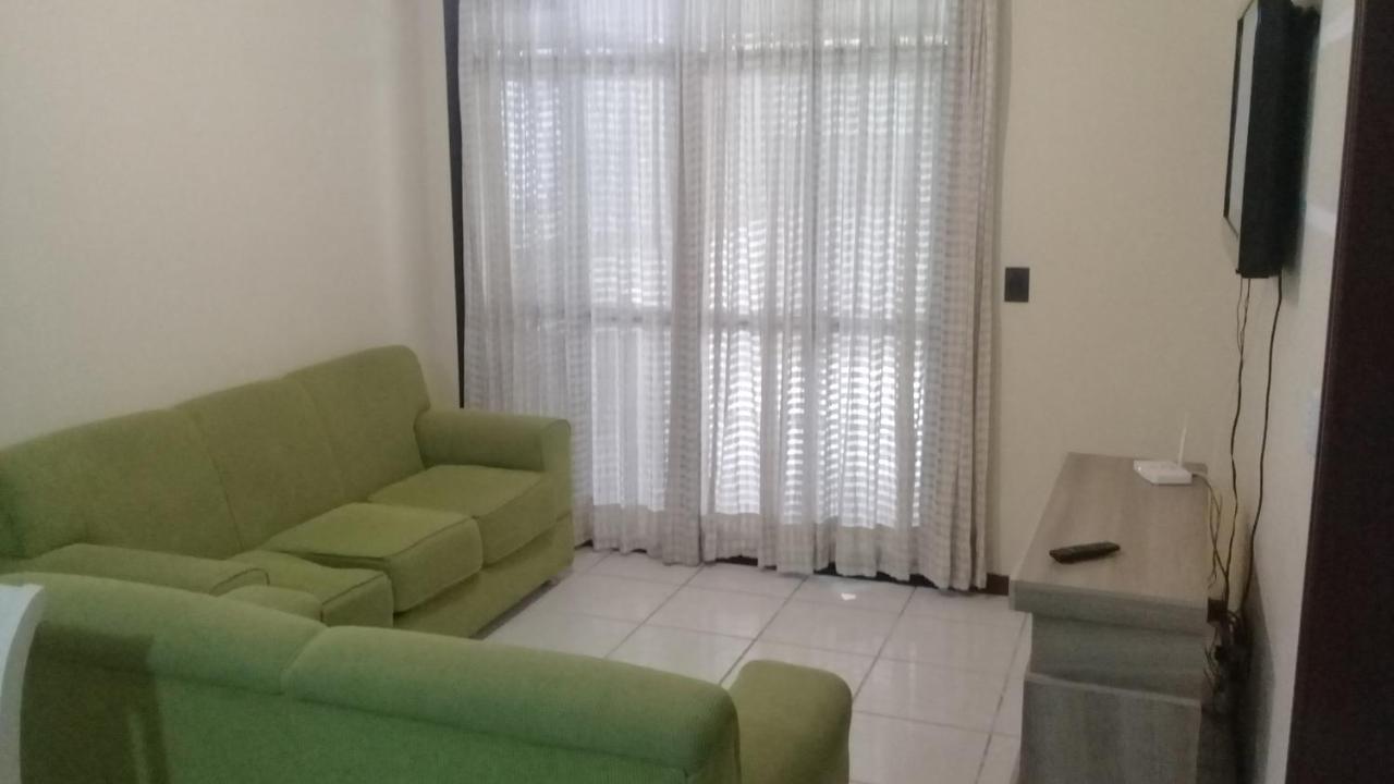 Apartamento De 2 Domitorios E 1 Garagem No Centro De Bombinhas 50 Metros Da Praia Na Avenida Principal Proximo Ao Shopping Punta Blu Ngoại thất bức ảnh
