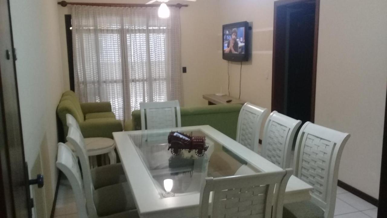 Apartamento De 2 Domitorios E 1 Garagem No Centro De Bombinhas 50 Metros Da Praia Na Avenida Principal Proximo Ao Shopping Punta Blu Ngoại thất bức ảnh